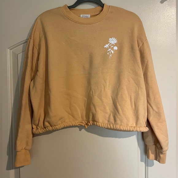 Old yellow long sleeve says “earth love peace” - Picture 1 of 3